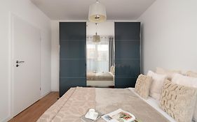 Pure Rental Premium Apartments Inżynierska - Free Parking&AC